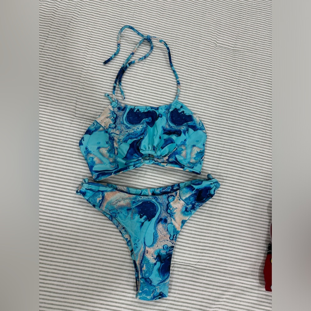Maheli Bikini Set in Caribe print